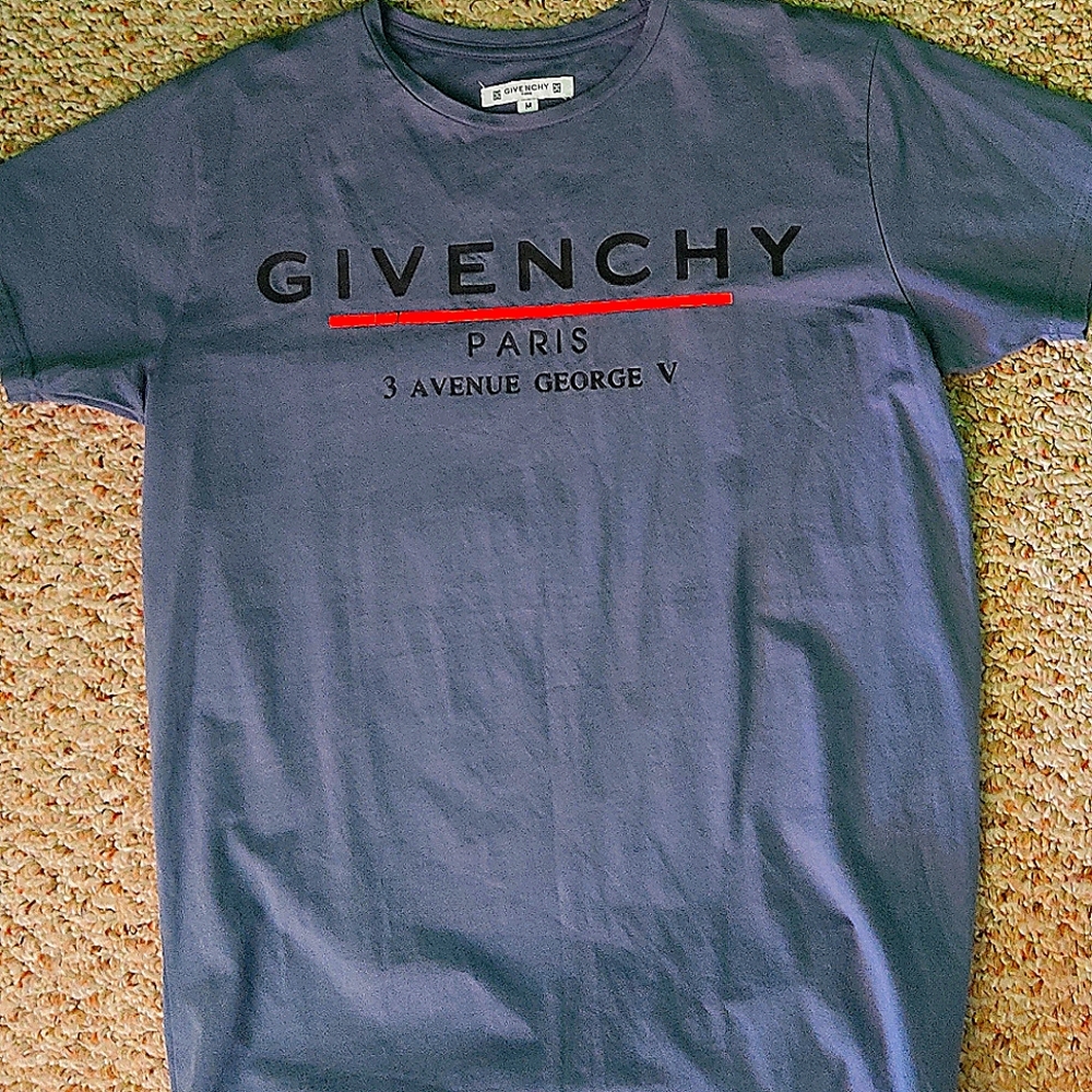 Givenchy t-shirt authentic